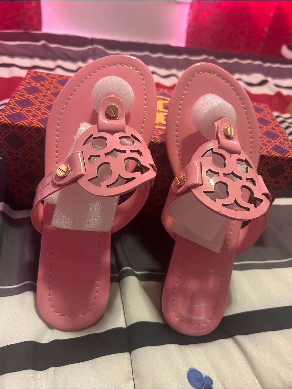 Tory Burch Pink Logo Cutout Leather Thong Sandals